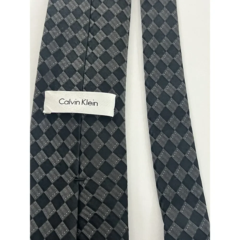 Calvin Klein Men's Necktie Black Gray Checkered Geometric 100% Silk